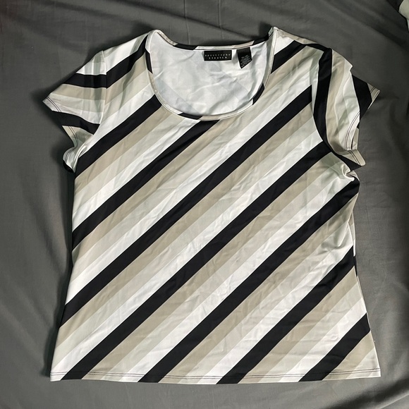 Apostrophe Tops - Womens dress shirt